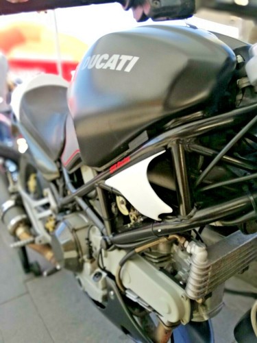 Prese aria ducati monster - prese,